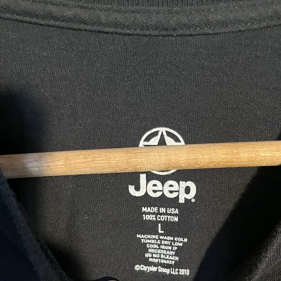 Jeep Graphic T-Shirt Men’s Large Black Made in USA 2010 Vintage Style Off-Road 4 - Picture 2 of 7